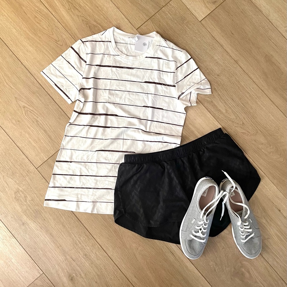 Women’s Athleta Top